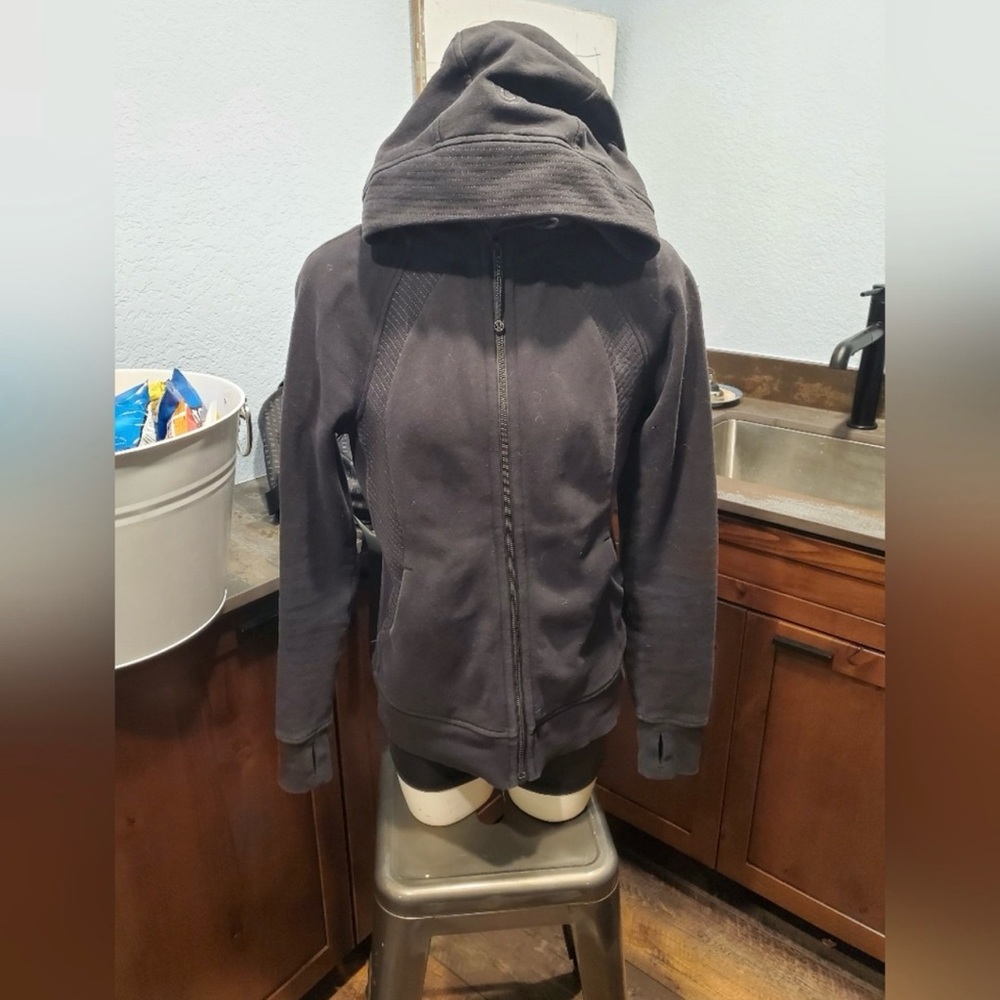 Lululemon scuba hoodie *sashiko* 8